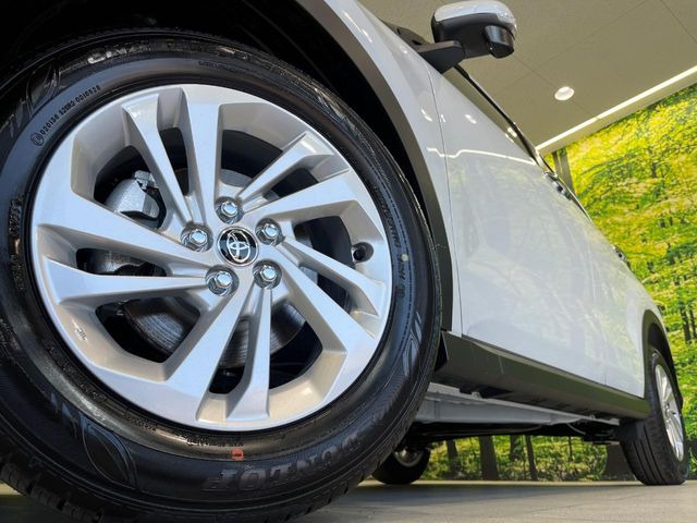 �y����16�C���`�A���~�z�C�[���z�O�ςɃ}�b�`���������A���~�z�C�[���𑕒����Ă���܂��B�e��ЊO�A���~�z�C�[����A�X�^�b�h���X�^�C�����戵�����Ă���܂��B���񂲑��k����������