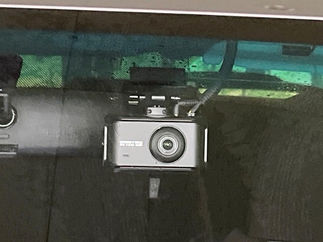 �y�h���C�u���R�[�_�[�z�h���C�u���R�[�_�[����!���s���͂������A������^�]�⎖�̂ɑ��������ہA�f���ŋL�^���A����̃��X�N�ɔ����܂��B���L�^�pSD�J�[�h�͂��q�l�����g�ł��������������K�v������܂��B