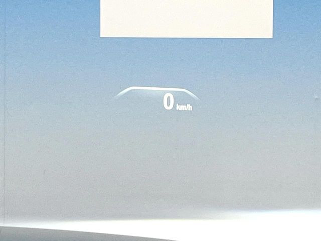 ���w�b�h�A�b�v�f�B�X�v���C:���݂̑��x�⑖�s�����f�W�^���\���ŉ^�]�ȑO���̃K���X�ɓ��e!�^�]���A���������炳���K�v�ȏ����m�F�ł���̂łƂ��Ă��֗��ň��S!