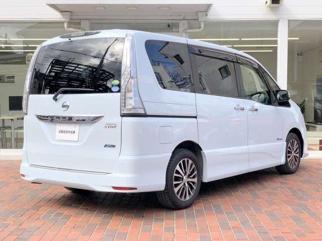 セレナ2.0 ハイウェイスターG S-HYBRID アドバンスドセーフティパッケージ