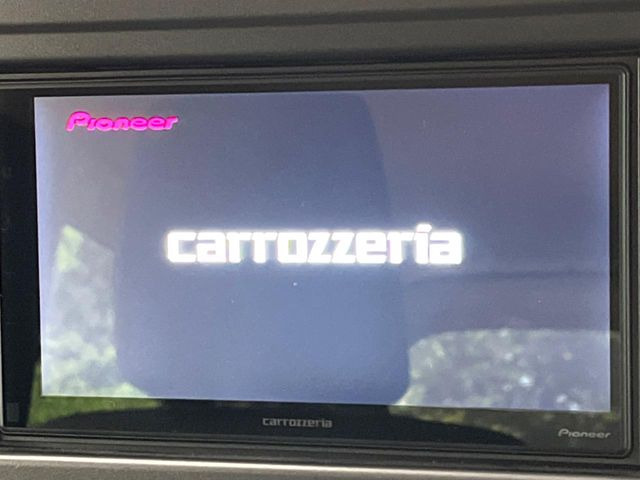 【ディスプレイオーディオ】視認性が高いディスプレイオーディオを装備♪操作性も良好で直感的なソース選択が可能です。