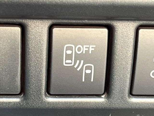 �y�����r�[�N���f�B�e�B�N�V�����z���s���A�h�A�~���[�̎��p�ɂȂ�₷���ӏ��Ɍ㑱�Ԃ��ڋ߂���ƃT�C�h�~���[�t�߂Ɍx����\���A�h���C�o�[�ɒ��ӊ��N�ƁA����̍ۂ̓n���h��������A�V�X�g�����܂��B