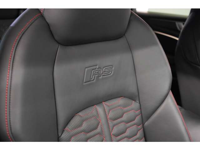 �ԃX�e�b�`�̓����ɁARS�̃G���{�X���H������Ă���A���L�~���������Ă���܂��B