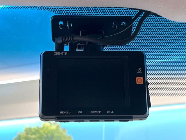 �y�h���C�u���R�[�_�[�z�h���C�u���R�[�_�[����!���s���͂������A������^�]�⎖�̂ɑ��������ہA�f���ŋL�^���A����̃��X�N�ɔ����܂��B���L�^�pSD�J�[�h�͂��q�l�����g�ł��������������K�v������܂��B