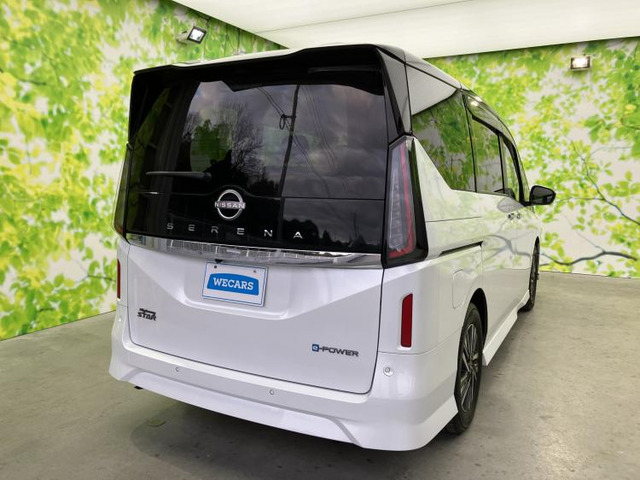 セレナ1.4 e-POWER ハイウェイスターV