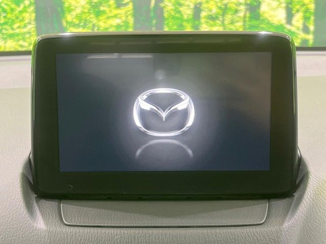 �y�}�c�_�R�l�N�g�i�r�z�ԓ��̕��͋C�Ƀ}�b�`������̌^�^�C�v�̃i�r�B�e����q�ݒ��Bluetooth�Đ����A�l�X�ȋ@�\���y���߂܂��B�����I�ȃ_�C�������삪�\�ŁA�g��������ǍD�ł��B