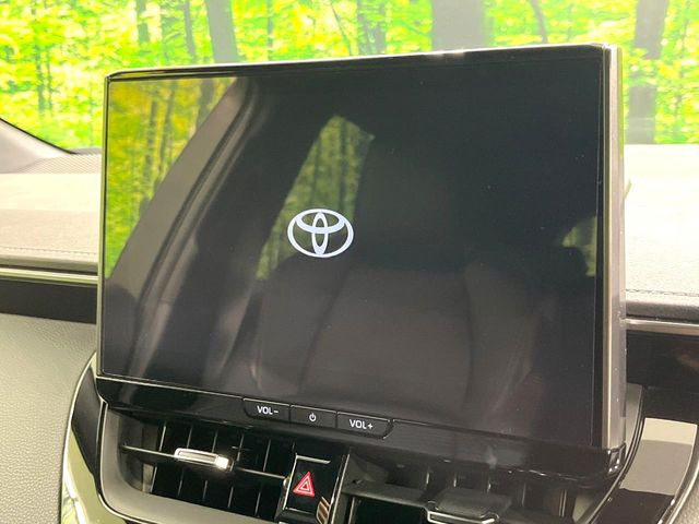 �y10.5�C���` �f�B�X�v���C�I�[�f�B�I�z���ʂ̃f�B�X�v���C��AppleCarPlay��AndroidAuto�����p�\�B�傫�ȉ�ʂŃX�}�z�i�r�A�v���������p���������܂���