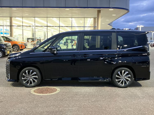 ヴォクシー1.8 ハイブリッド S-Z