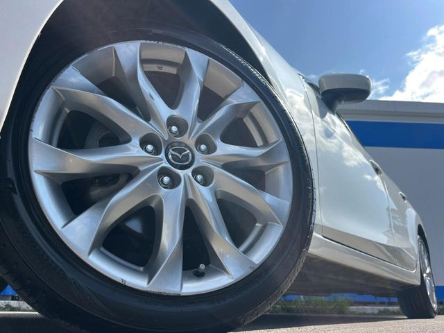 �y�����A���~�z�C�[���z�O�ςɃ}�b�`���������A���~�z�C�[���𑕒����Ă���܂��B�e��ЊO�A���~�z�C�[����A�X�^�b�h���X�^�C�����戵�����Ă���܂��B���񂲑��k����������