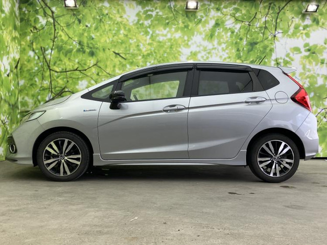 フィットハイブリッド