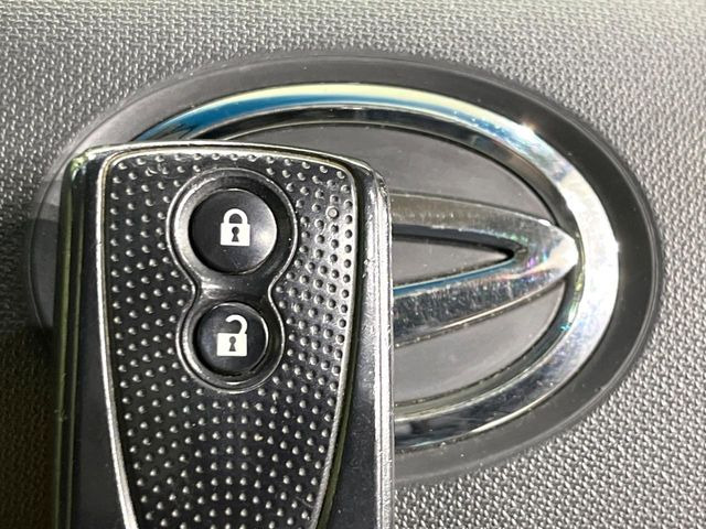 �y�L�[�t���[�V�X�e���z�J�o����|�P�b�g�ɓ��ꂽ�܂܂ł��h�A�̎{���E�������\�ȃX�}�[�g�L�[�𑕔��B�G���W���̃I���E�I�t�����J�M�����o���K�v����������Ƃ��Ă��֗��ł���