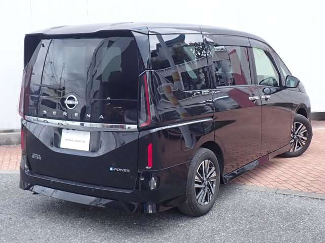 セレナ1.4 e-POWER ハイウェイスターV