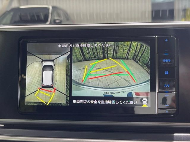 �y�p�m���}���j�^�[�z��p�̃J�����ɂ��A�ォ�猩���낵���悤�Ȏ��_��360�x�N���}�̎��͂��m�F���邱�Ƃ��ł��܂������p�������m�F���₷���A�����ꏊ�ł̐؂�Ԃ��⒓�Ԃ��X���[�Y�ɍs���܂��B