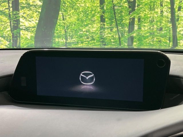 �y8.8�C���`�}�c�_�R�l�N�g�z�ԓ��̕��͋C�Ƀ}�b�`������^�̃f�B�X�v���C�B�X�}�z�ڑ��ł̃i�r�g�p��Bluetooth�Đ����A�l�X�ȋ@�\���y���߂܂��B�����I�ȃ_�C�������삪�\�ŁA�g��������ǍD�ł��B