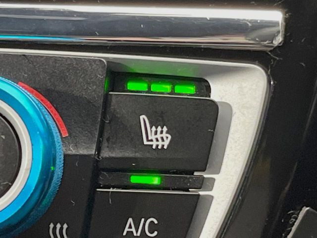 ���t�����g�V�[�g�q�[�e�B���O:�^�]�ȁE����ȋ��ɎO�i�K�Œ��߂��\�ȃV�[�g�q�[�^�[�𑕔����Ă���܂��B�G�߂��킸���K�ɂ��g�p���������܂��B