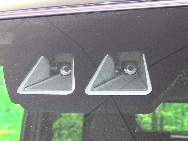 �y�X�}�[�g�A�V�X�g�z���s���ɑO���̎ԗ�����F�����A�Փ˂������Ȏ��͌x��ƃu���[�L�ŏՓˉ���Ɣ�Q�y�����A�V�X�g�B�����S�Ƀh���C�u�����y���݂��������܂��B