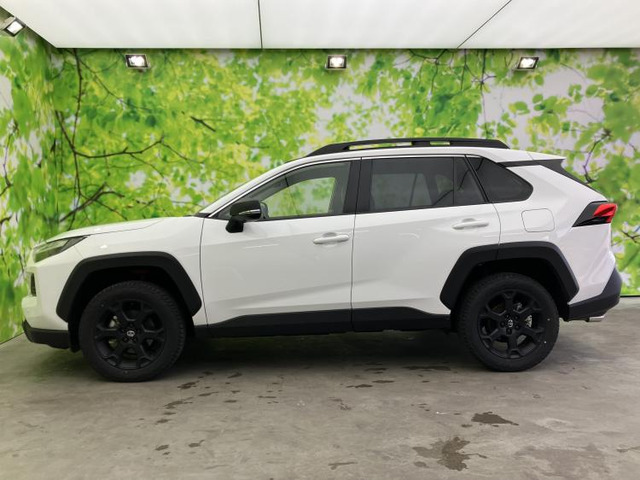 RAV42.5 ハイブリッド アドベンチャー オフロードパッケージ II E-Four 4WD