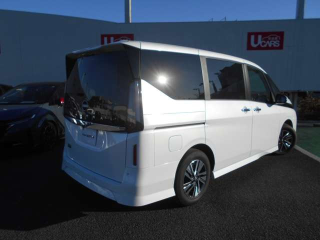 セレナ2.0 ハイウェイスターV