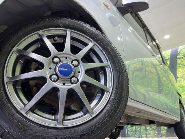 �y14�C���`�A���~�z�C�[���z�O�ςɃ}�b�`�����A���~�z�C�[���𑕒����Ă���܂��B�e��A���~�z�C�[����A�X�^�b�h���X�^�C�����戵�����Ă���܂��B���񂲑��k����������