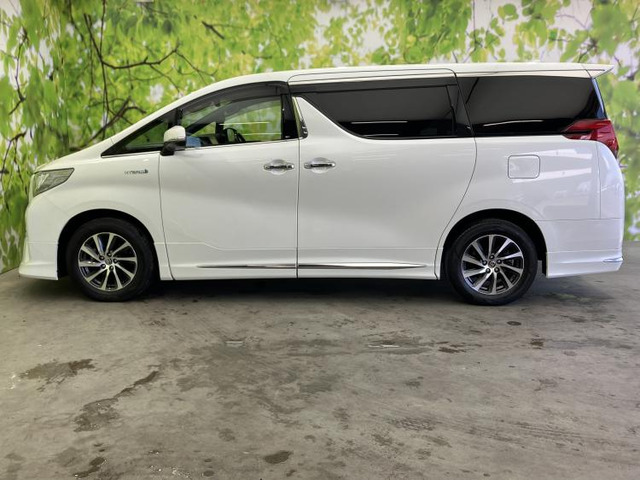 アルファードハイブリッド 2.5 エグゼクティブ ラウンジ E-Four 4WD