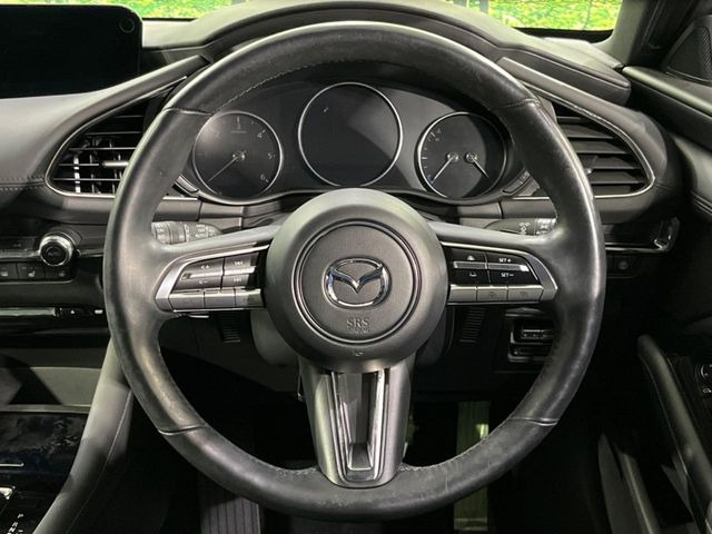 �y�����v�����X�e�A�����O�z�㎿�Ȋv���g�p���邱�ƂŁA��ɂ����������݂ƂĂ��^�]���₷���n���h���ł���