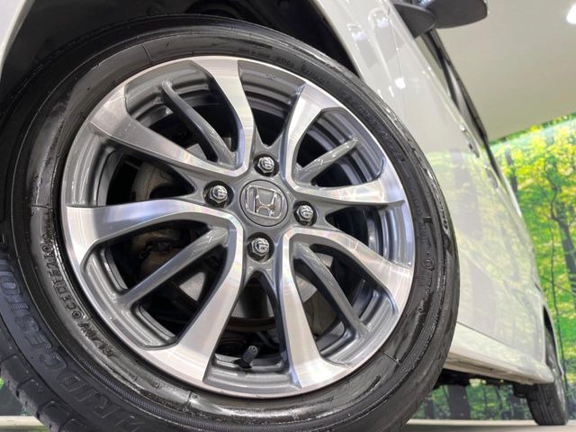 �y����14�C���`�A���~�z�C�[���z�O�ςɃ}�b�`���������A���~�z�C�[���𑕒����Ă���܂��B�e��ЊO�A���~�z�C�[����A�X�^�b�h���X�^�C�����戵�����Ă���܂��B���񂲑��k����������