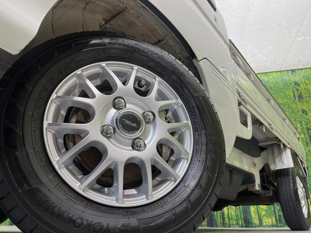 �y12�C���`�A���~�z�C�[���z�O�ςɃ}�b�`�����A���~�z�C�[���𑕒����Ă���܂��B�e��A���~�z�C�[����A�X�^�b�h���X�^�C�����戵�����Ă���܂��B���񂲑��k����������