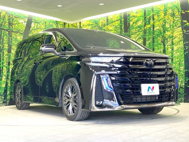 高透明度のガラス皮膜で撥水はもちろん、上質なツヤ・光沢を実現。紫外線や酸性雨から大切な愛車を保護し、色あせ・劣化を防止。「弾スプラッシュコート」、「弾プリミッサコート」からお選びいただけます。