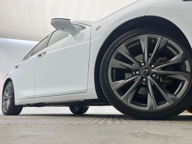 �y����19�C���`�A���~�z�C�[���z�O�ςɃ}�b�`���������A���~�z�C�[���𑕒����Ă���܂��B�e��ЊO�A���~�z�C�[����A�X�^�b�h���X�^�C�����戵�����Ă���܂��B���񂲑��k����������