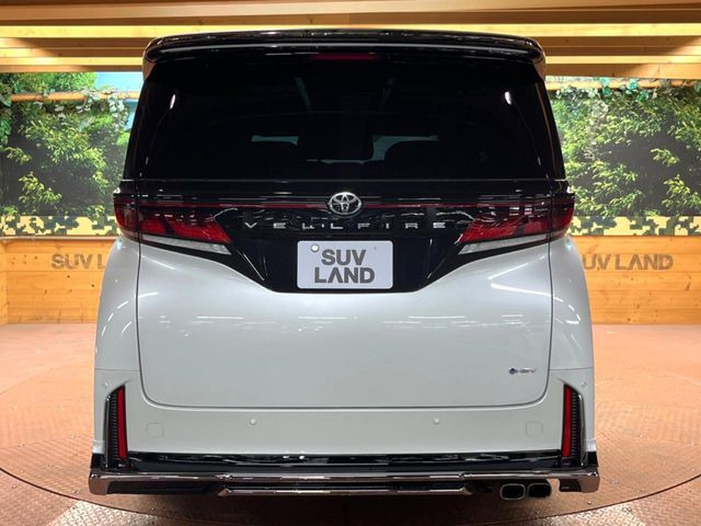 安心の最長10年・走行無制限保証(有償)をご用意。保証内容も充実はもちろん、無料点検&オイル交換や、年中無休の全国・24時間ロードサービスも付帯されておりますのでご安心下さい。