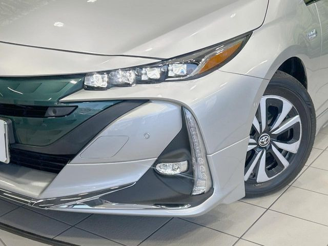 �yLED�w�b�h���C�g�z���V����ԑ��s�����ǍD�Ȏ��E���m�ۂ����S���ĉ^�]�ł��鍂�P�xLED�w�b�h���C�g�𑕔�!�_�����x�������A����d�͂��}�����Ă��܂��B