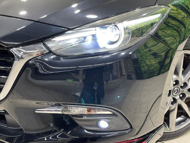 �yLED�w�b�h���C�g�z���V����ԑ��s�����ǍD�Ȏ��E���m�ۂ����S���ĉ^�]�ł��鍂�P�xLED�w�b�h���C�g�𑕔�!�_�����x�������A����d�͂��}�����Ă��܂��B