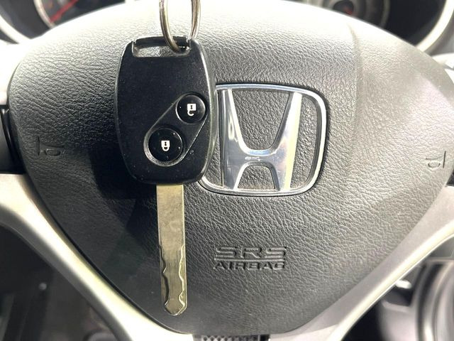 �y�L�[���X�z�������ꂽ�ꏊ����ł��{�^����Ńh�A�̊J���E�{�����ł���̂łƂ��Ă��֗�!�h�A�̌�������ɏ������邱�Ƃ�����܂����