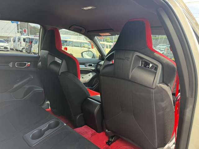 �M�d�Ȃ����Ԃ������Ă����������ɂ��肪�Ƃ��������܂����B����O�����Ȃ������̂قǁA�X�������肢�v���܂��B