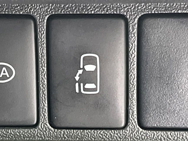 �y�p���[�X���C�h�h�A�z�X�}�[�g�L�[��^�]�Ȃ̃X�C�b�`�ŃX���C�h�h�A�̊J���\���d��������͂����ăh�A���J����K�v�������A���������q�l�ł��A�d���ו��������Ă��鎞�����N�ɊJ���߂ł��܂���