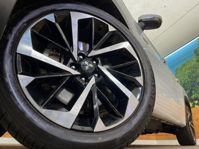 �y����20�C���`�A���~�z�C�[���z�O�ςɃ}�b�`���������A���~�z�C�[���𑕒����Ă���܂��B�e��ЊO�A���~�z�C�[����A�X�^�b�h���X�^�C�����戵�����Ă���܂��B���񂲑��k����������