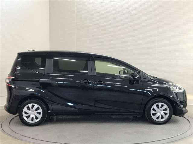 シエンタハイブリッド 1.5 G クエロ