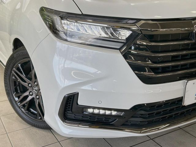 �yLED�w�b�h���C�g�z���V����ԑ��s�����ǍD�Ȏ��E���m�ۂ����S���ĉ^�]�ł��鍂�P�xLED�w�b�h���C�g�𑕔�!�_�����x�������A����d�͂��}�����Ă��܂��B