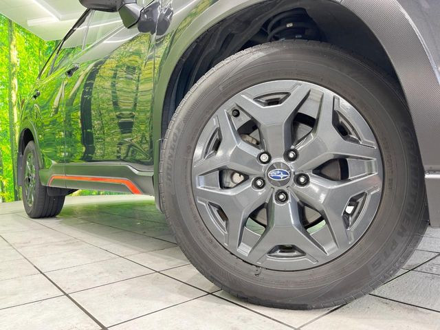 �y����17�C���`�A���~�z�C�[���z�O�ςɃ}�b�`���������A���~�z�C�[���𑕒����Ă���܂��B�e��ЊO�A���~�z�C�[����A�X�^�b�h���X�^�C�����戵�����Ă���܂��B���񂲑��k����������