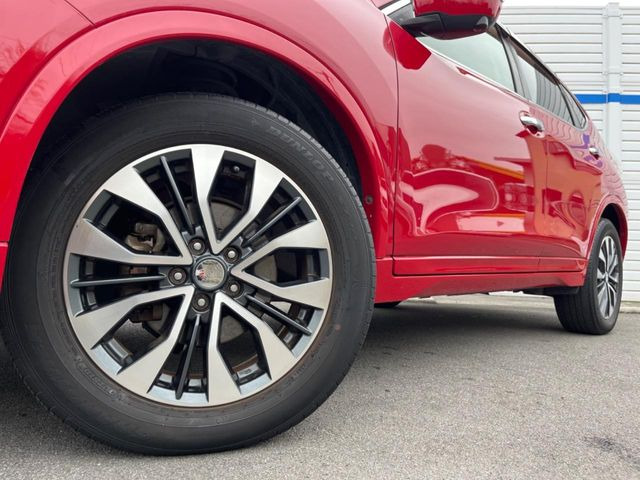 �y����18�C���`�A���~�z�C�[���z�O�ςɃ}�b�`���������A���~�z�C�[���𑕒����Ă���܂��B�e��ЊO�A���~�z�C�[����A�X�^�b�h���X�^�C�����戵�����Ă���܂��B���񂲑��k����������