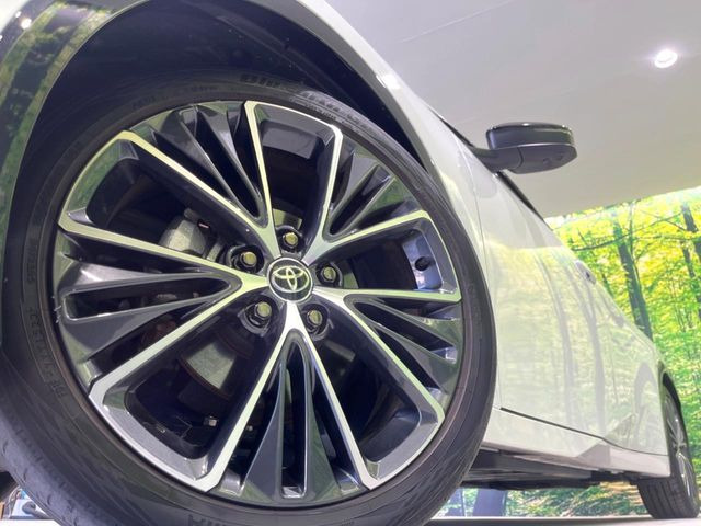 �y����19�C���`�A���~�z�C�[���z�O�ςɃ}�b�`���������A���~�z�C�[���𑕒����Ă���܂��B�e��ЊO�A���~�z�C�[����A�X�^�b�h���X�^�C�����戵�����Ă���܂��B���񂲑��k����������