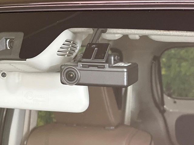 �y�h���C�u���R�[�_�[�z�h���C�u���R�[�_�[����!���s���͂������A������^�]�⎖�̂ɑ��������ہA�f���ŋL�^���A����̃��X�N�ɔ����܂��B���L�^�pSD�J�[�h�͂��q�l�����g�ł��������������K�v������܂��B