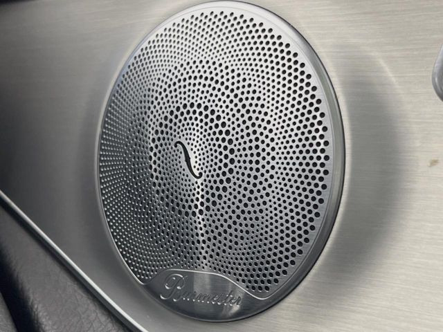 ��Burmester�T���E���h�V�X�e��:�n�C�G���h�I�[�f�B�I��僁�[�J�[����|����Ԑ�p�̃v���~�A���X�s�[�J�[�𑕔��B�����̃X�s�[�J�[����A���̗������܂ŕ����鍂�i���ȉ��y�����y���݂��������܂��B