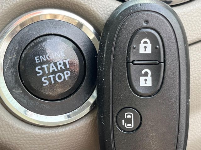 �y�C���e���W�F���g�L�[�z�J�o����|�P�b�g�ɓ��ꂽ�܂܂ł��h�A�̎{���E�������\�ȃX�}�[�g�L�[�𑕔��B�G���W���̃I���E�I�t�����J�M�����o���K�v����������Ƃ��Ă��֗��ł���