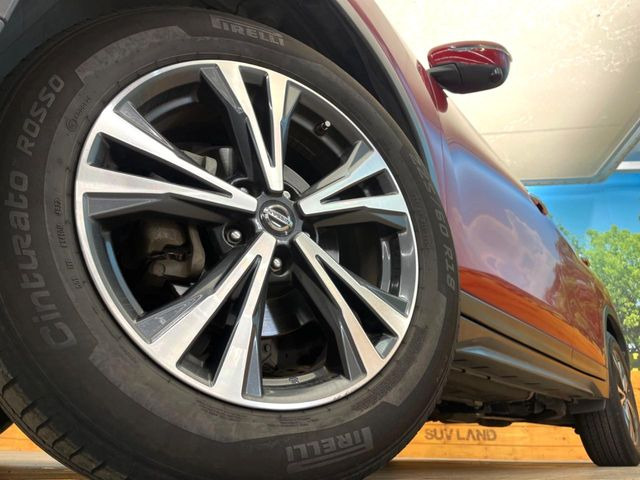 �y����18�C���`�A���~�z�C�[���z�O�ςɃ}�b�`���������A���~�z�C�[���𑕒����Ă���܂��B�e��ЊO�A���~�z�C�[����A�X�^�b�h���X�^�C�����戵�����Ă���܂��B���񂲑��k����������