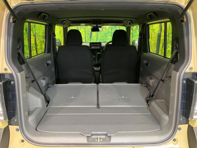 ���i�̂���������ʋ΁A���}���ɏ\���ȉ׎��X�y�[�X���m�ۂ��Ă���܂��B�Z�J���h�V�[�g��|���ƁA�傫�ȉו��̐ύڂ��\�ł���