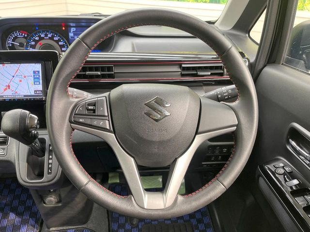 �y�����v�����X�e�A�����O�z�㎿�Ȋv���g�p���邱�ƂŁA��ɂ����������݂ƂĂ��^�]���₷���n���h���ł���