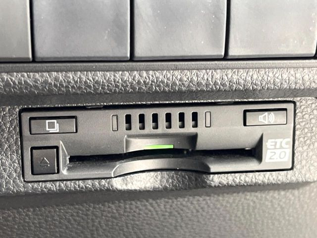 【ETC】高速道路の料金所をストレスなく通過!話題のスポットやサービスエリアに多い「スマートIC」利用時は必須のアイテムです。当店でセットアップを実施、ご納車当日からすぐにご利用いただけます!