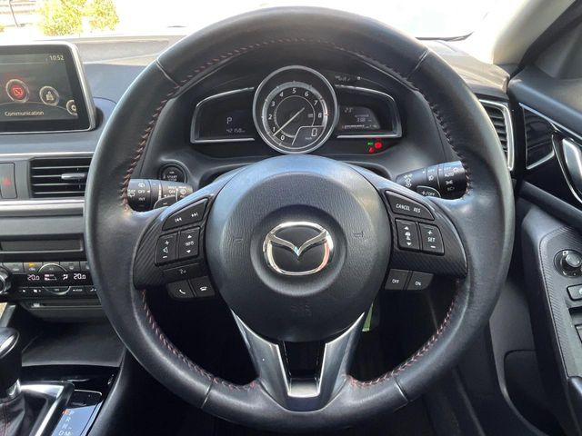 �y�����v�����X�e�A�����O�z�㎿�Ȋv���g�p���邱�ƂŁA��ɂ����������݂ƂĂ��^�]���₷���n���h���ł���