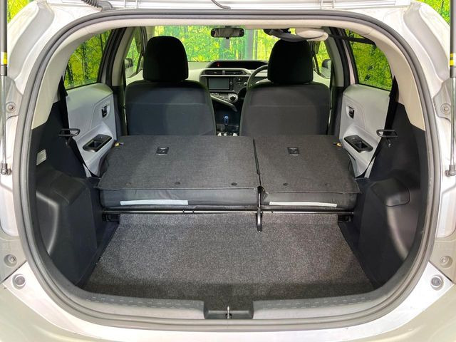 ���i�̂���������ʋ΁A���}���ɏ\���ȉ׎��X�y�[�X���m�ۂ��Ă���܂��B�Z�J���h�V�[�g��|���ƁA�傫�ȉו��̐ύڂ��\�ł���